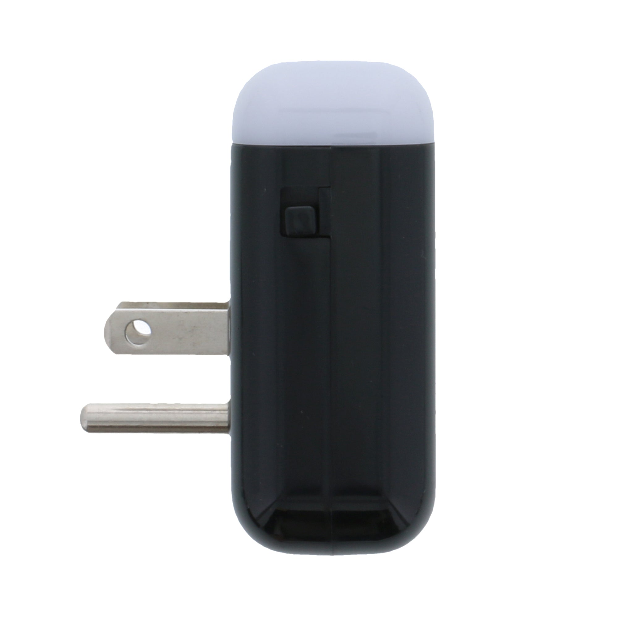Night Light Plug w/2 USB + 1 AC Outlets
