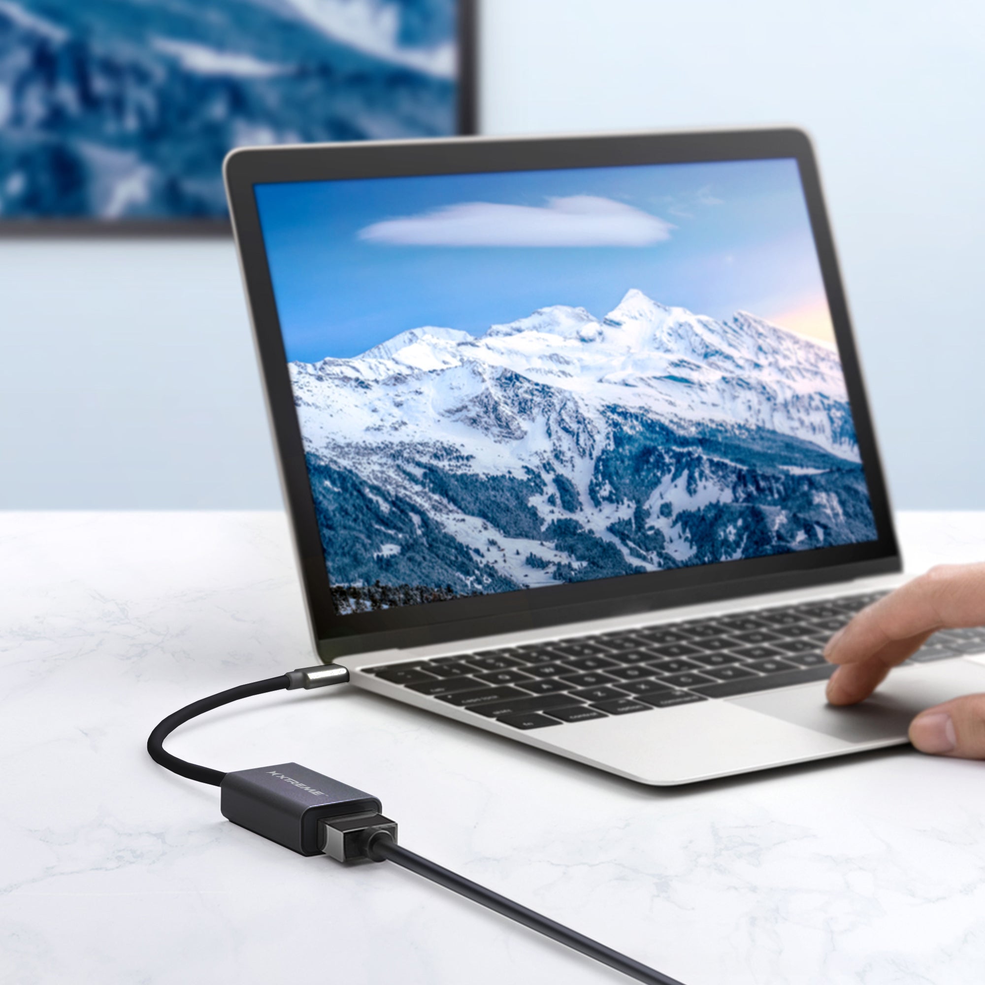 Mini Display Port to HDMI Adapter, Connects Laptops to Monitors/Projectors, Superior Video/Audio Transmission