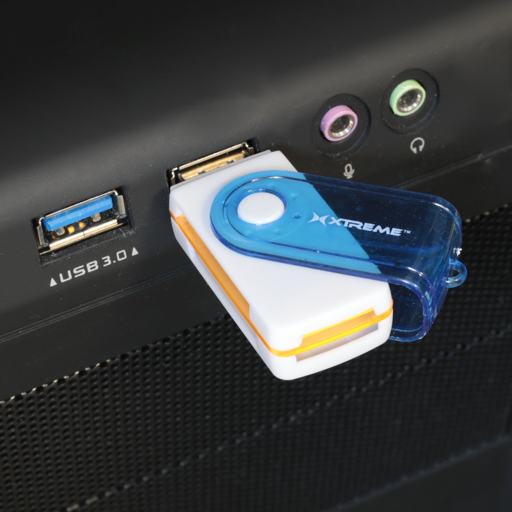 Multi Card Reader & Writer Hub – External USB 2.0 Sync & Transfer Station with 3-Port USB Hub, Supports SD, microSD, Memory Stick, & MMC